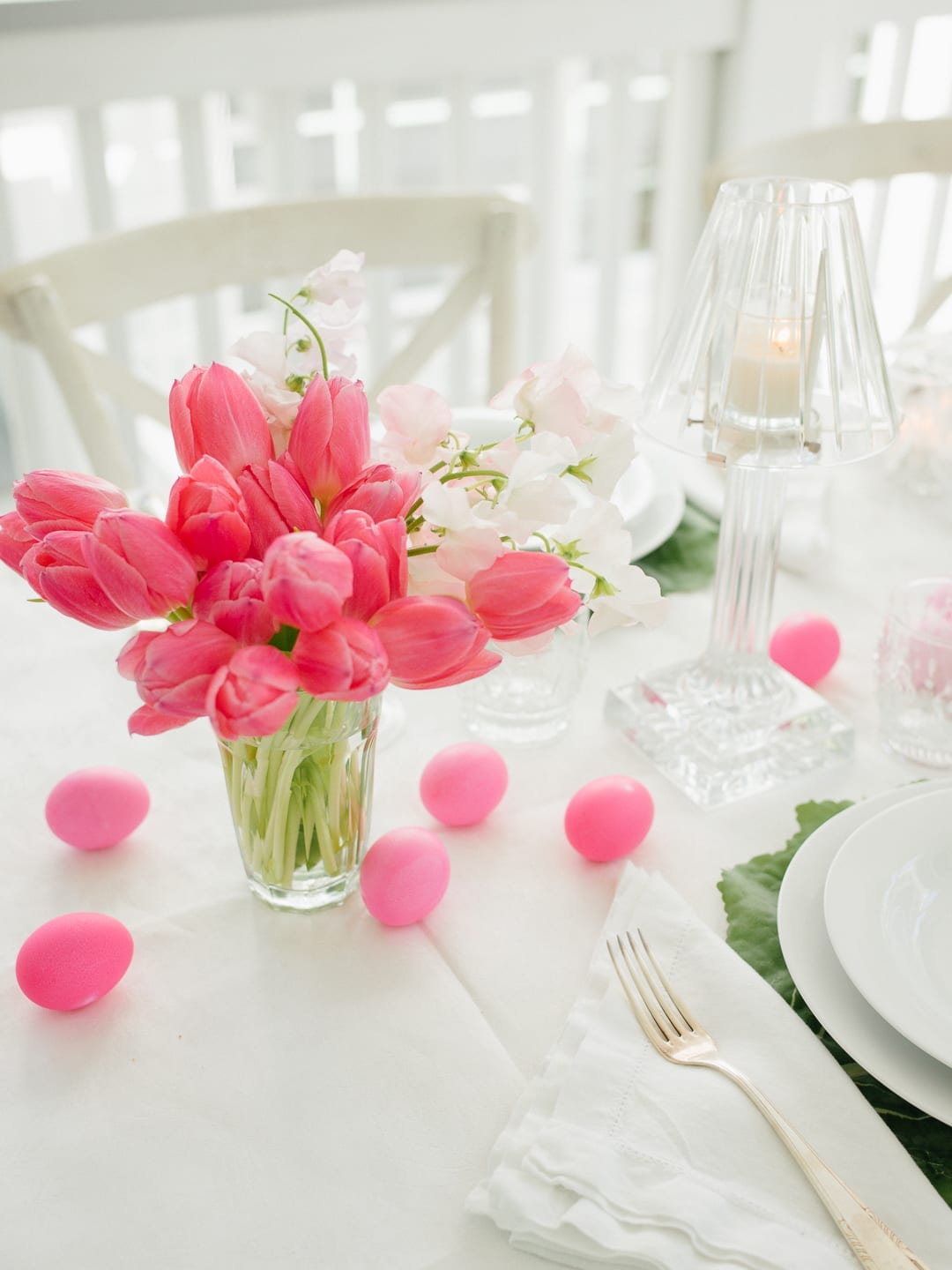 pink tulip easter table
