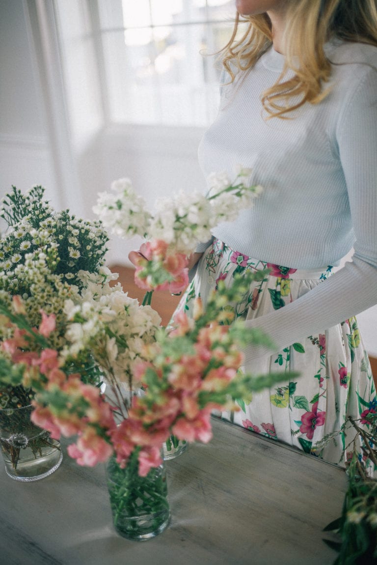 3 Little Tricks For Arranging Flowers - Lucy Cuneo